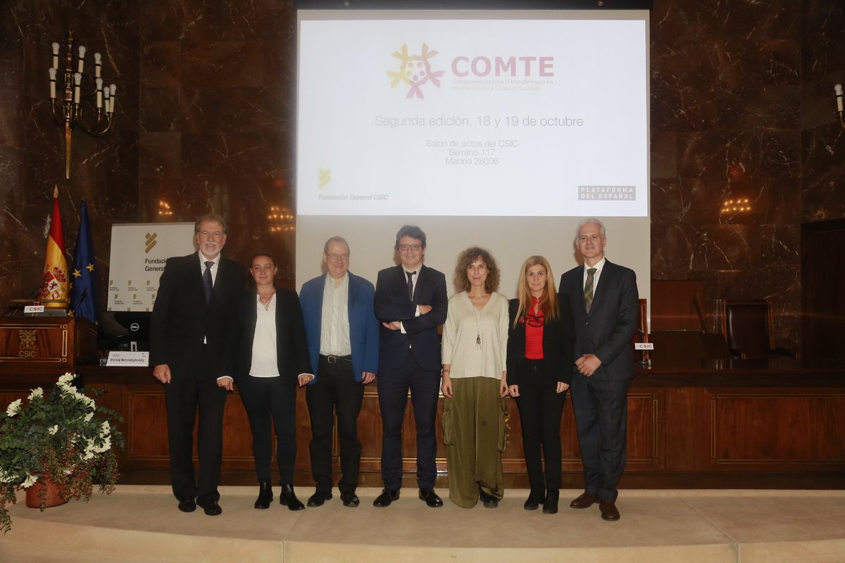 FGCSIC's tweet photo. Nuestro panel de expertos debate sobre las claves del éxito en la transferencia en Humanidades y Ciencias Sociales en #ProgramaCOMTE @FGCSIC https://t.co/GIqt6JxiaG
