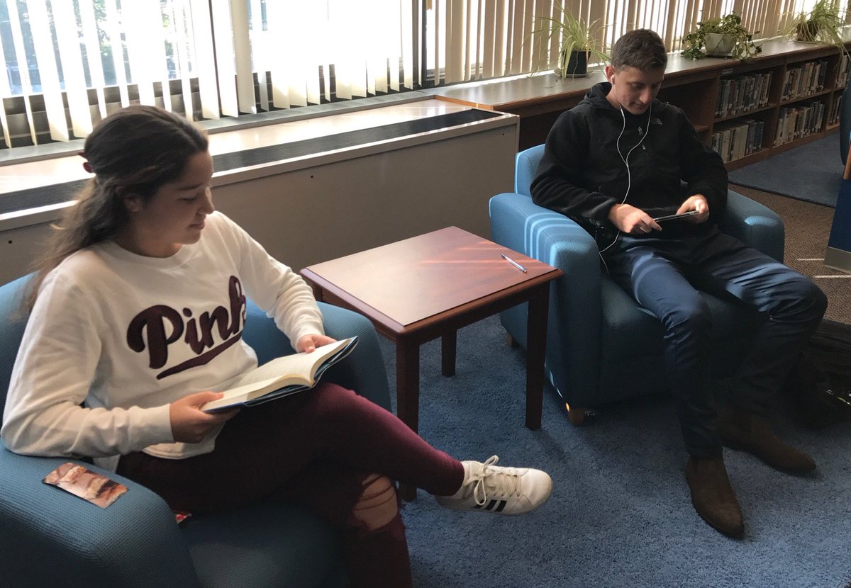 CalhounLibrary's tweet photo. Our students are really loving the new comfy chairs in the library! : ) https://t.co/S46L2DgJYG