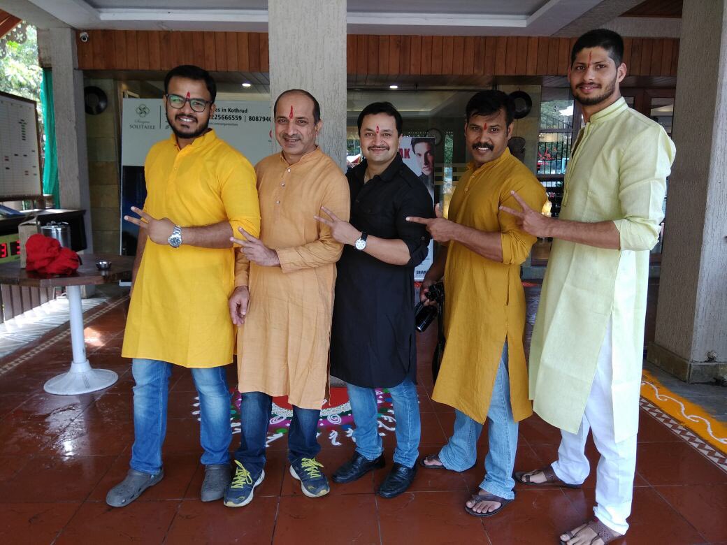 ClubSolarisPune's tweet photo. #Diwalicelebration with special guests and lots of fun!
#Diwali2017 #celebrationoflove #thejoyofgiving #solarispune #Punecity https://t.co/u316rGjXpZ