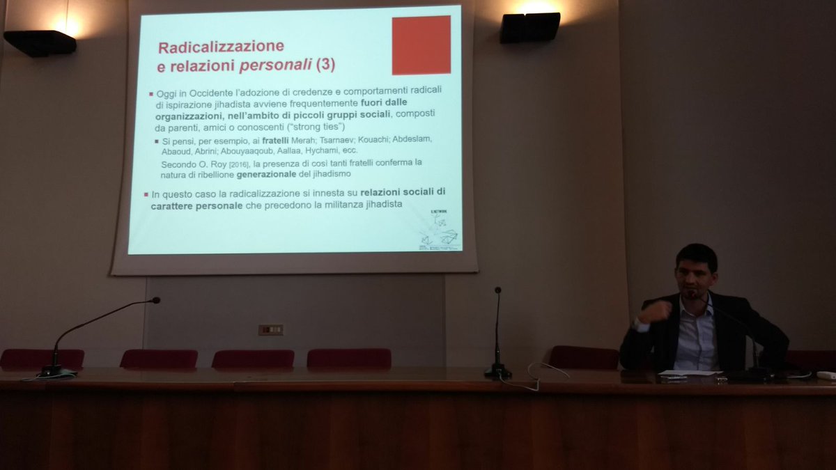 WeekSoc2017_PV's tweet photo. @f_marone @WeekSoc2017 @unipv #WeekSoc2017 #PaviaSoc2017 https://t.co/5K9CN4agFM