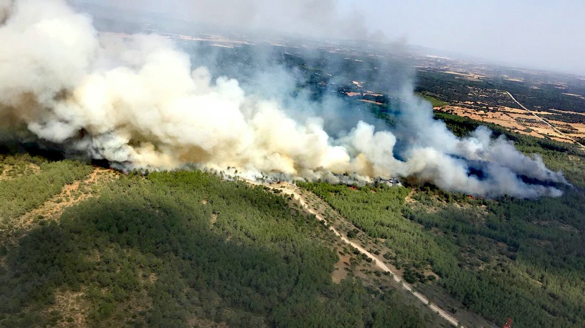 AT_Brif's tweet photo. 📊Campaña #IIFF👷 @BrifDaroca de 01/06a15/10🔥14 intervenciónes y 164:51 horas de vuelo🚁🚁actuando en #IFTivenys #IFCampilloDeAltoBuey #IFGatova https://t.co/cnvGcvvSP7