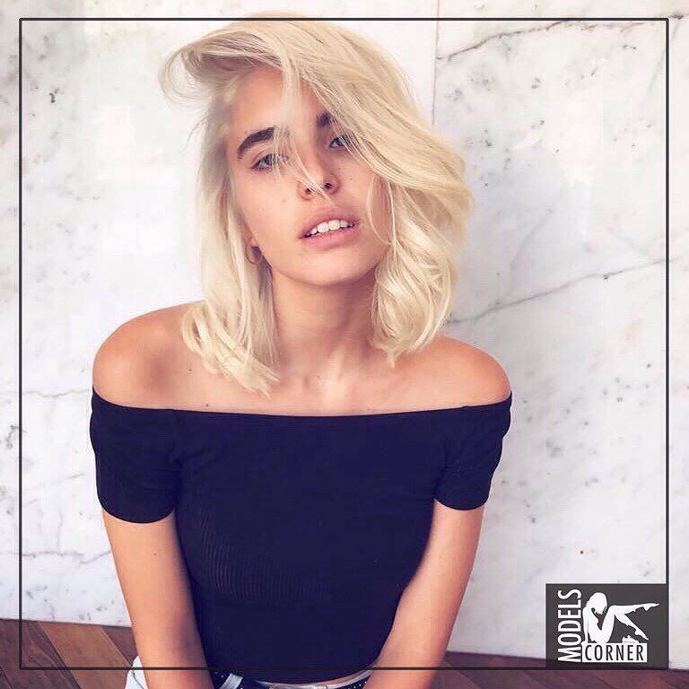 Happy birthday to our friend Maya! We wish you a beautiful day!💕
.
.
.
#modelscorner #modelscornercard #modelscorn… ift.tt/2xNX1iX