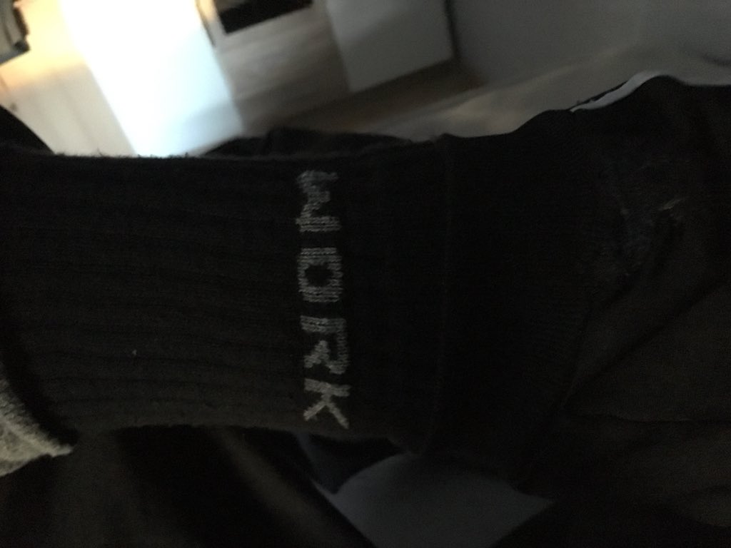 ThorstenOnkel's tweet photo. @ankleebiiters Socken sind auch gut https://t.co/PYRc2w8cCy