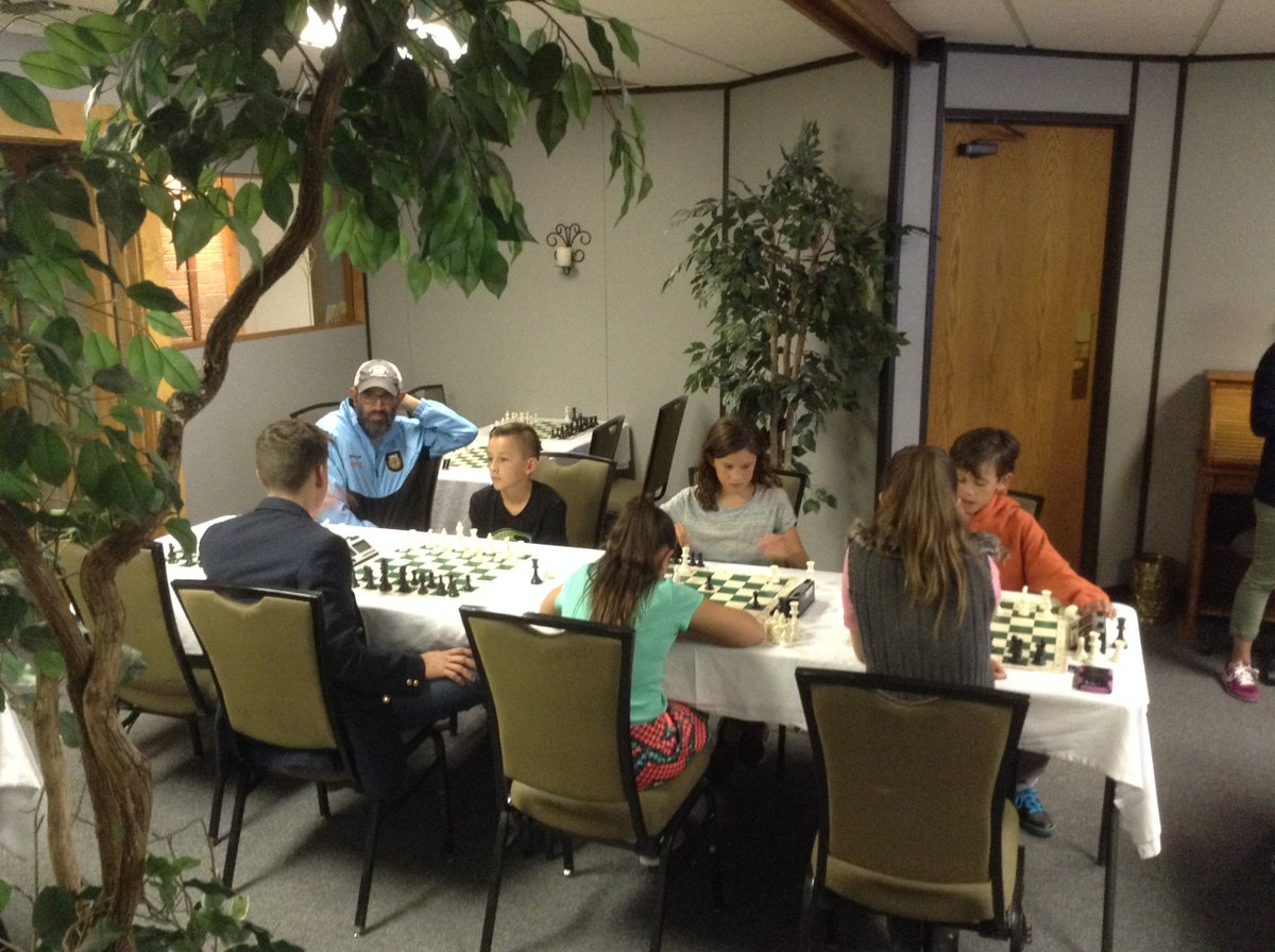 ClubChess_COCO's tweet image. Great to see so much interest in learning the Game of Kings!