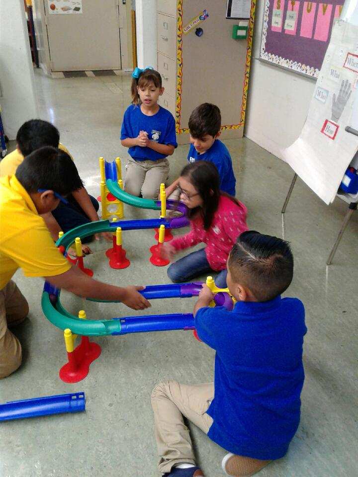 BrinkleyMonica's tweet photo. Force and motion in action. @GoRuskEagles #iamepisd #handsonscience https://t.co/QbJfdagxX5