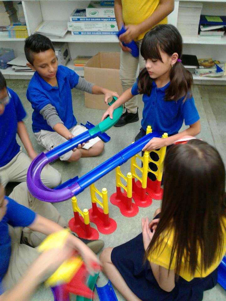 BrinkleyMonica's tweet photo. Force and motion in action. @GoRuskEagles #iamepisd #handsonscience https://t.co/QbJfdagxX5