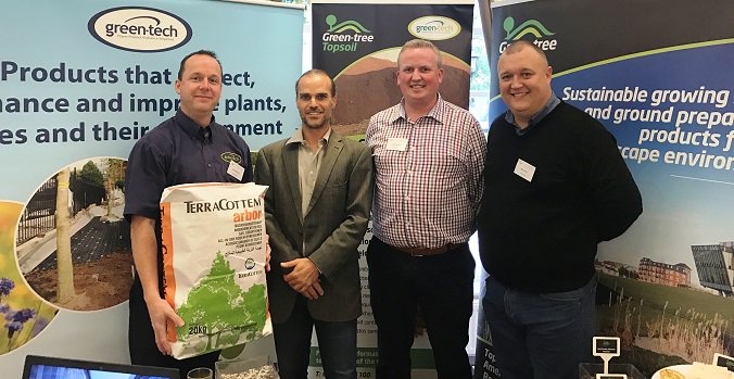 Greentechltd's tweet photo. Green-tech signs sole UK Distribution deal for @TerraCottem Arbor https://t.co/A4z3pcNgoh 
#soilscon2017 @Greentreesoil https://t.co/6cZ8l25CpR