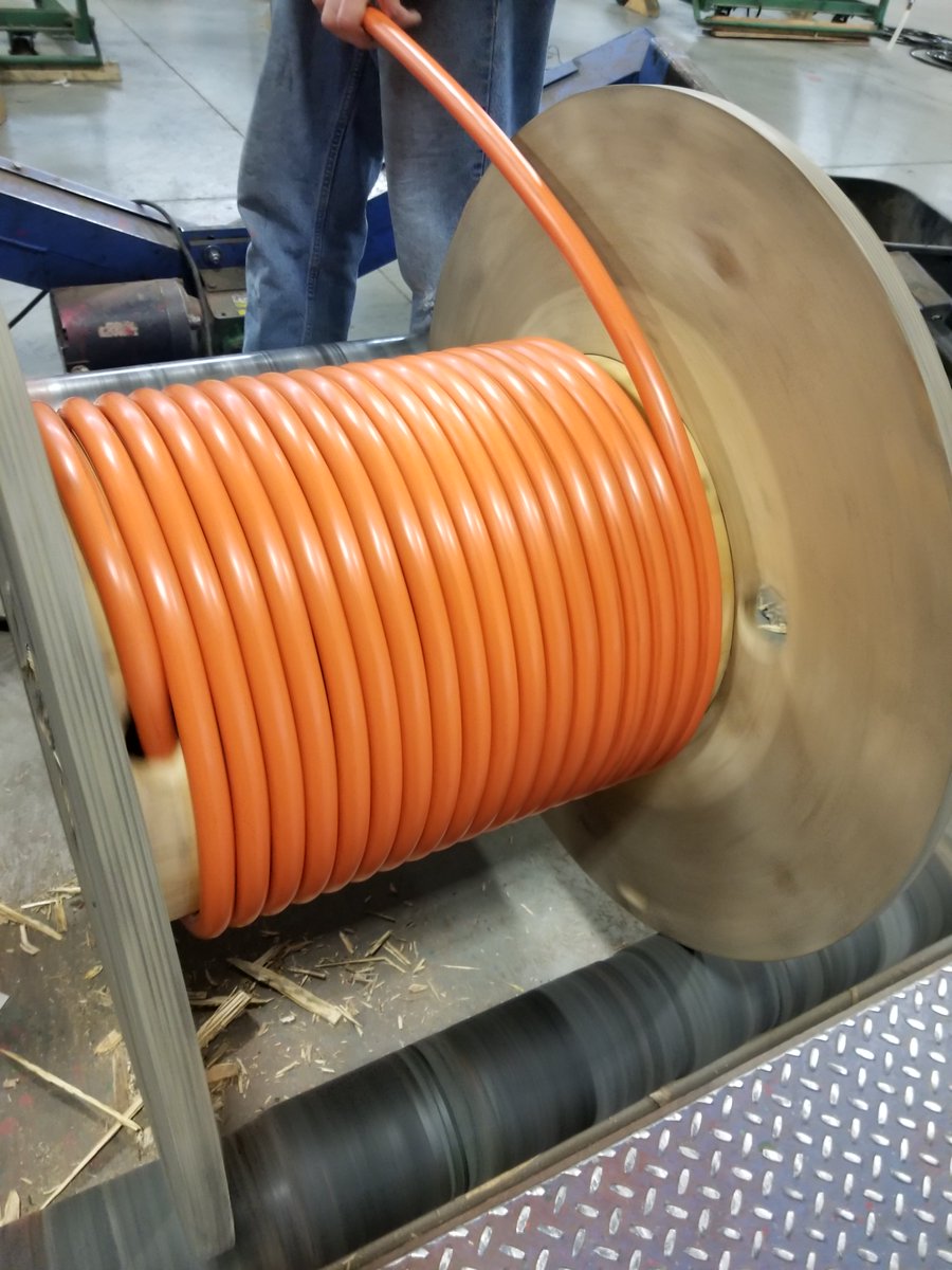 acewirecable's tweet photo. Perfect #reel of 600MCM #THHN #buildingwire - #acewire #wire #cable #spool #copper #electric #reels #spools #warehouse #thwn2 https://t.co/7eqM5Jto3D