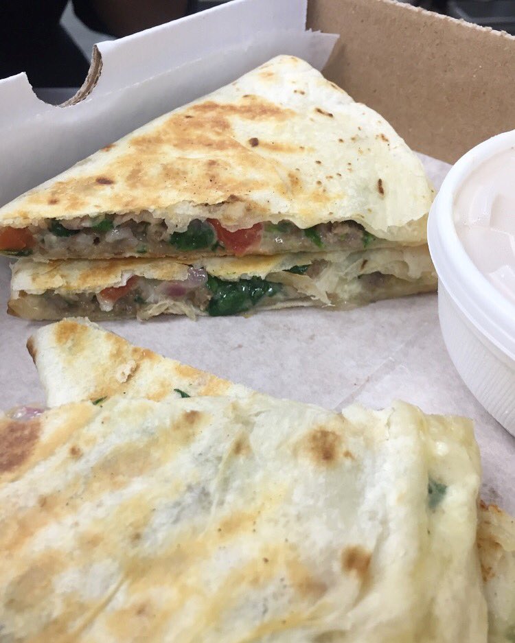 OkSadilla's tweet photo. 2 for $20 Wednesday's in full affect today! #qualityfastfood #midtownokc @midtown_okc #downtownokc @DowntownOKC https://t.co/YnBAQ4CvQC