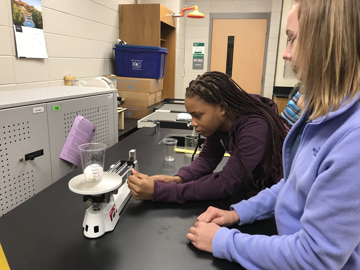 RCEMiddle's tweet photo. 7th graders are learning about osmosis in Science #egglab #teamwork #RCEmindset https://t.co/4v1ogYA7iL