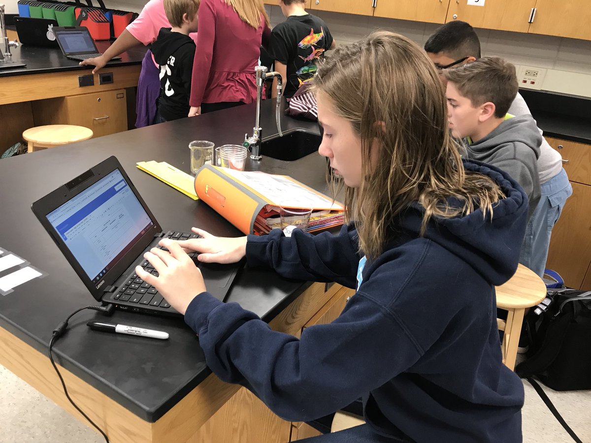 RCEMiddle's tweet photo. 7th graders are learning about osmosis in Science #egglab #teamwork #RCEmindset https://t.co/4v1ogYA7iL