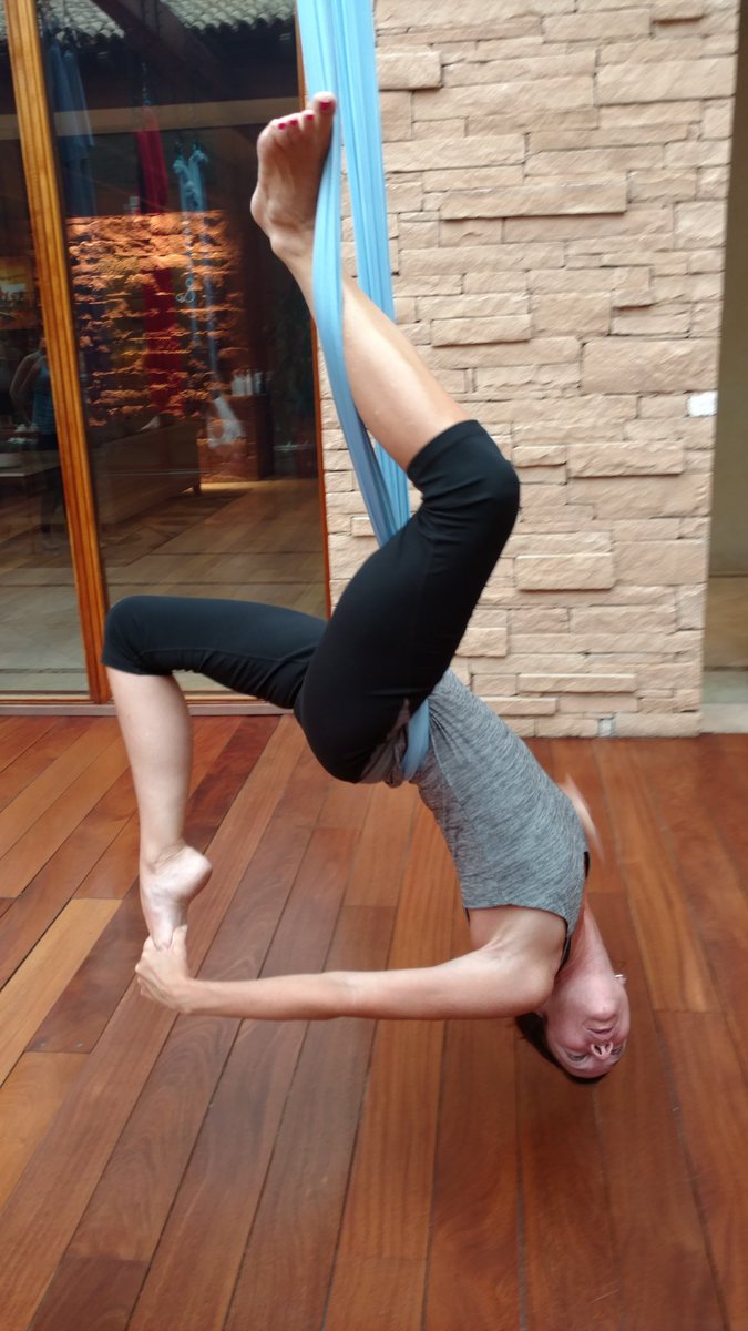 ConnieLittle's tweet photo. Enjoyed #aerialyoga and relaxing at the spa #theprincess in Scottsdale. Beautiful resort. https://t.co/McNz2drSk3