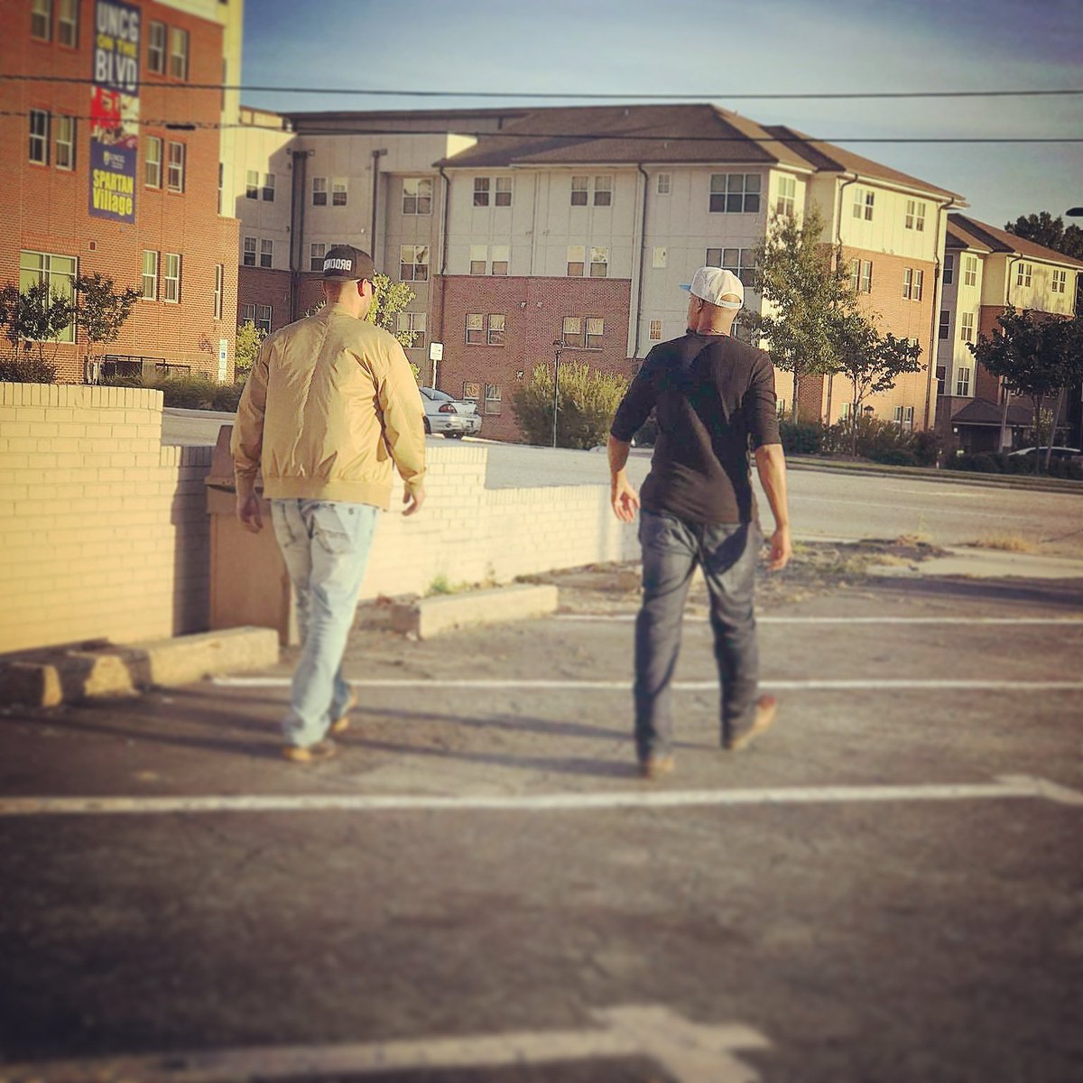 NewLinaMusic's tweet photo. Don't follow your dreams - chase them.
#DMoore #XplicitInk #Burlington #NC #Brooklyn #NY #Greensboro #ChasingDreams #NLC
📷 :: @shaethe_g0at https://t.co/nnUehQ6nS2