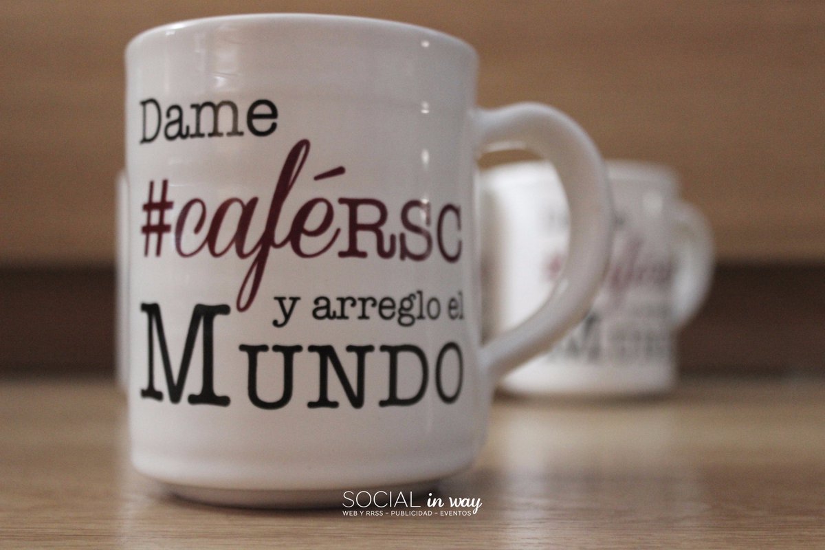 ivanordovas's tweet photo. ¿Te acuerdas la que liamos, @alis_inway @Social_inWay? #CreandoEscuela Hace tiempo que no nos vemos #TartaInminente #Ylosabes #CaferRSC https://t.co/itFxrtioR4
