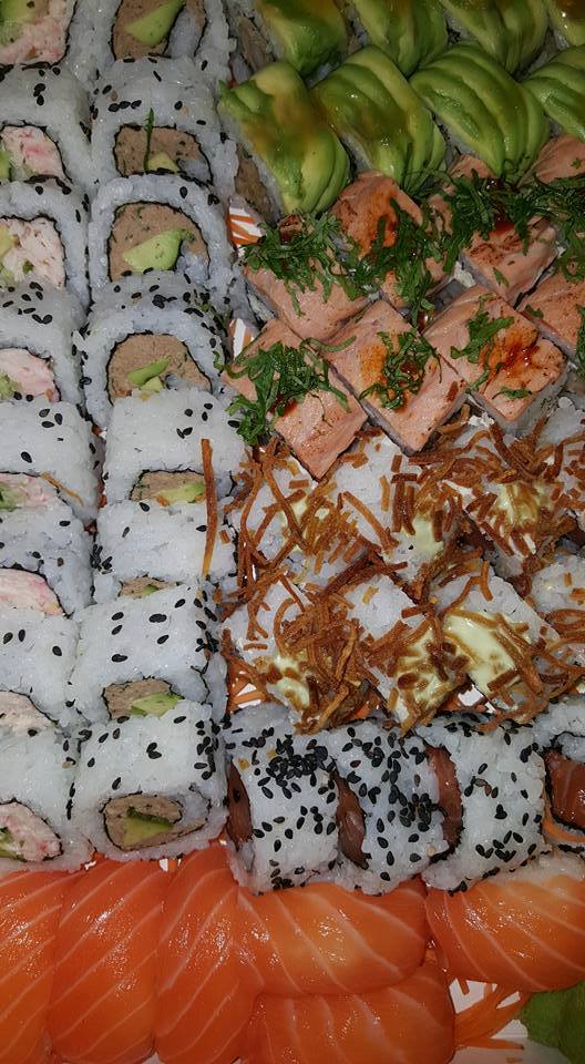 Mega915ok's tweet photo. Hoy se va 1 tabla de Sushi gentileza de los amigos de Shima Participas enviando un mensaje al 2964-616988 con tu Nombre y últimos 3 del DNI https://t.co/OvjLKhoGCI