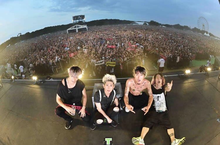 abuchiii__oorer's tweet photo. ワンオク垢作りました！！

#ワンオク #oneokrock #OORerさんと繋がりたい #oorer #Taka #Toru #Tomoya #Ryota #リツイートした人全員フォローする #ワンオク好きな人RT #OORerさんRT #拡散希望 https://t.co/Cy5RAyurWD