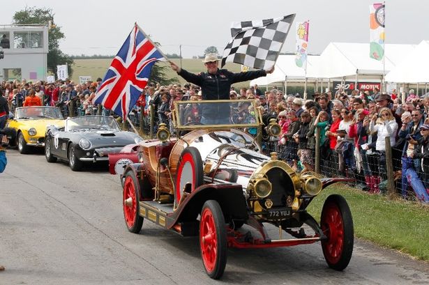 Just Vans SW: "Times like these show the upmost respect that Palletways members have for one another" #CarFest #CiN goo.gl/N96dXB