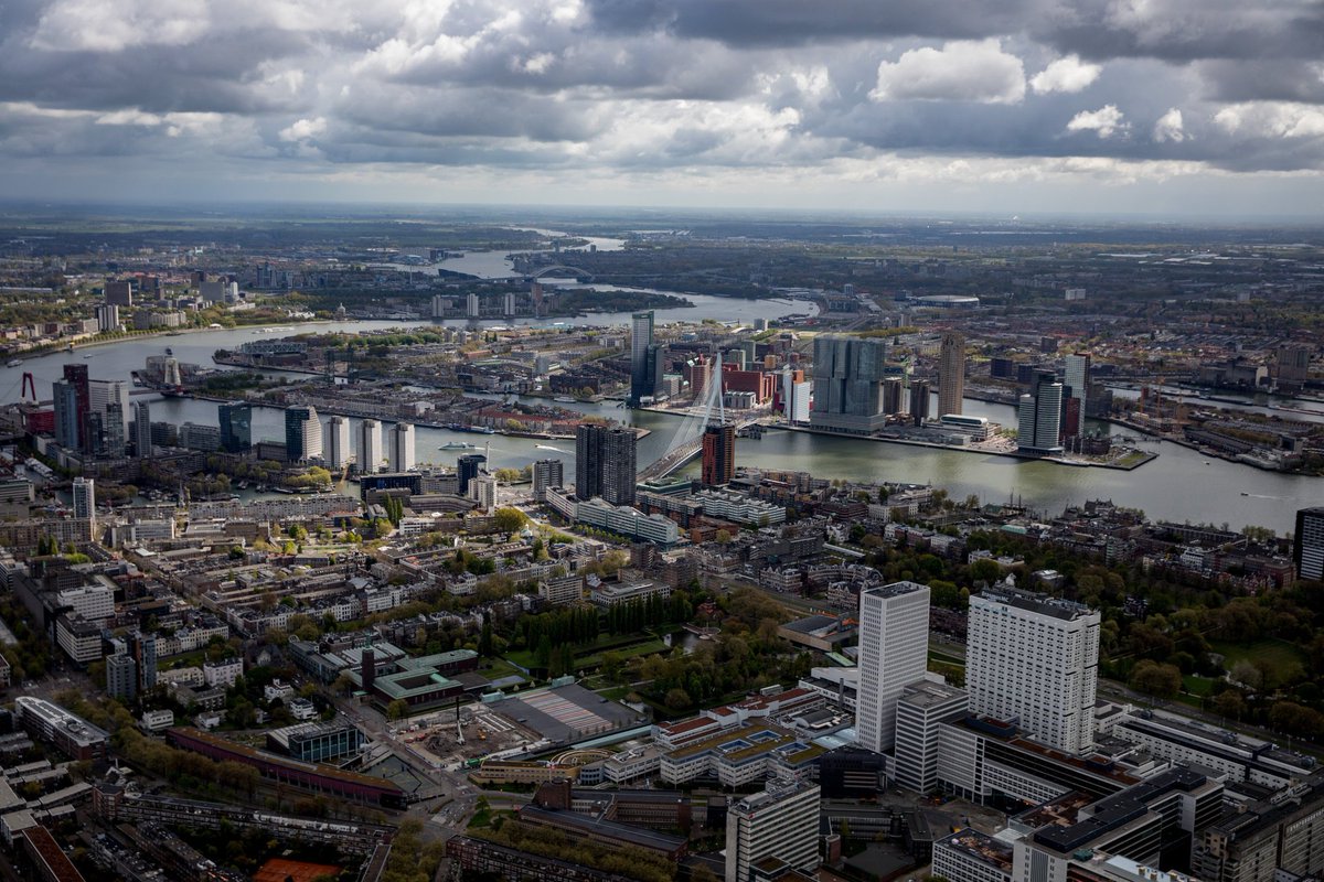 ResilientRdam's tweet photo. Looking for city investment and partnership opportunities? Have a look at Rotterdam's Multifunctional Roofscape https://t.co/iv4AEpc8Ef https://t.co/IUqCyRwevw