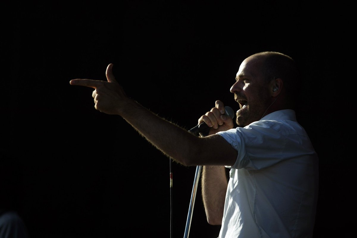 Une autre journée triste pour Rock and Roll
Repose en paix Gord Downie.

Another sad day for Rock and Roll
Rest in peace Gord Downie