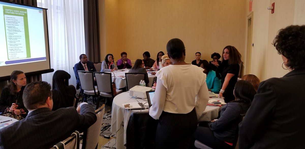 nwoods's tweet image. PrincipalDrucker shares #Stemculture #pbl anchored in #StemFramework. Visit @32_k376 10/24 #StemShowcase Register: goo.gl/VYZtsb