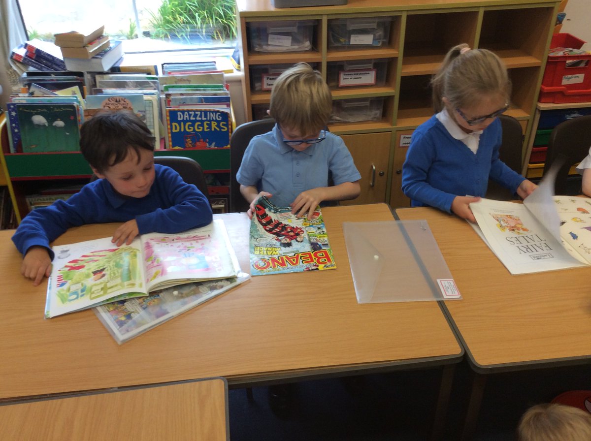 uplands_school's tweet photo. The library has been refreshed with new displays and, as you can see, the children are enjoying visiting to share books together. #aspiring https://t.co/beKcGWalEt