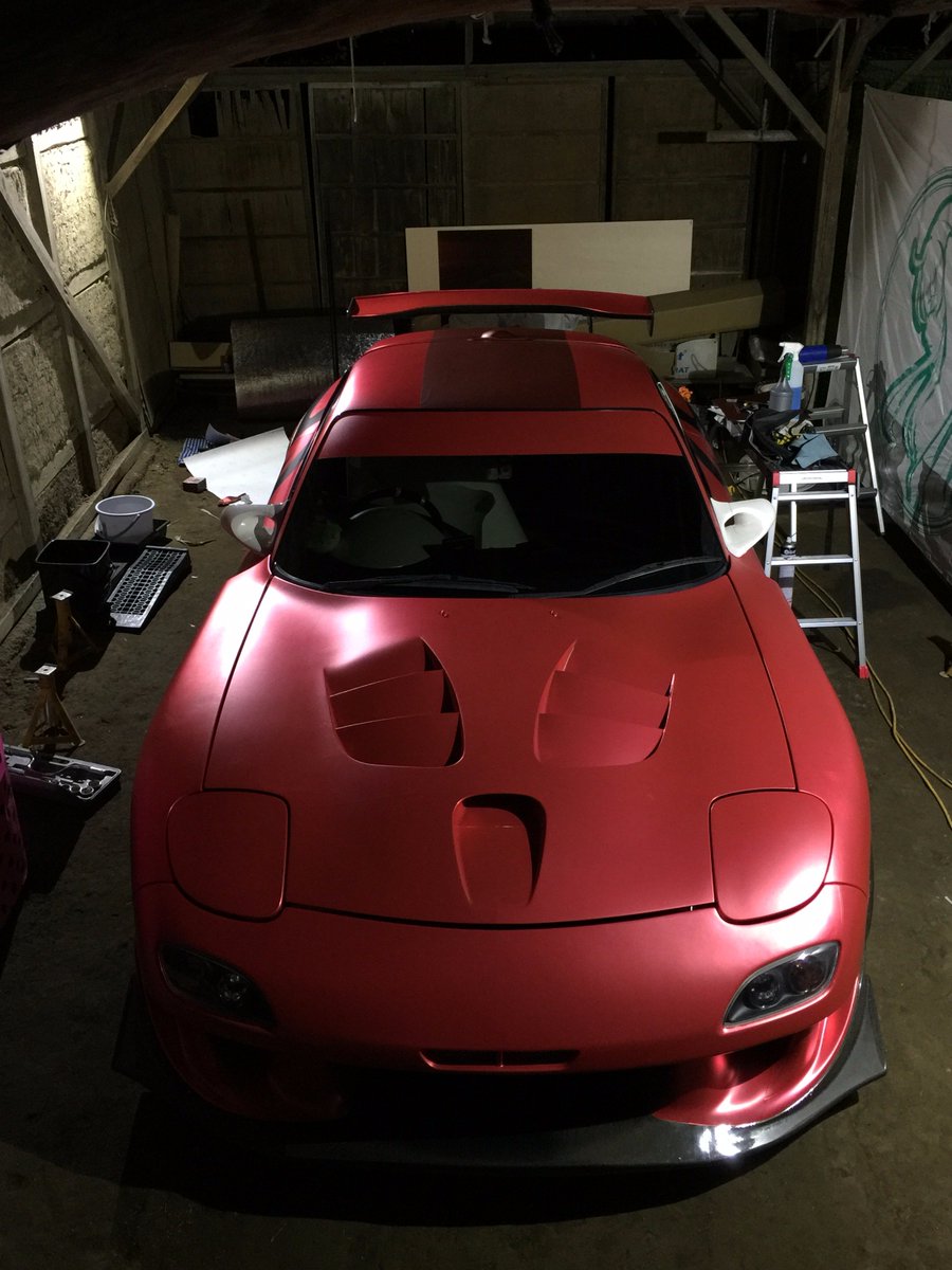 #痛車ができるまで ※ラップフィルムによるカッティング痛車製作 0枚目、車体の下地処理 1枚目、デザイン制作、使用するフィルム選び、フィルムの ...
