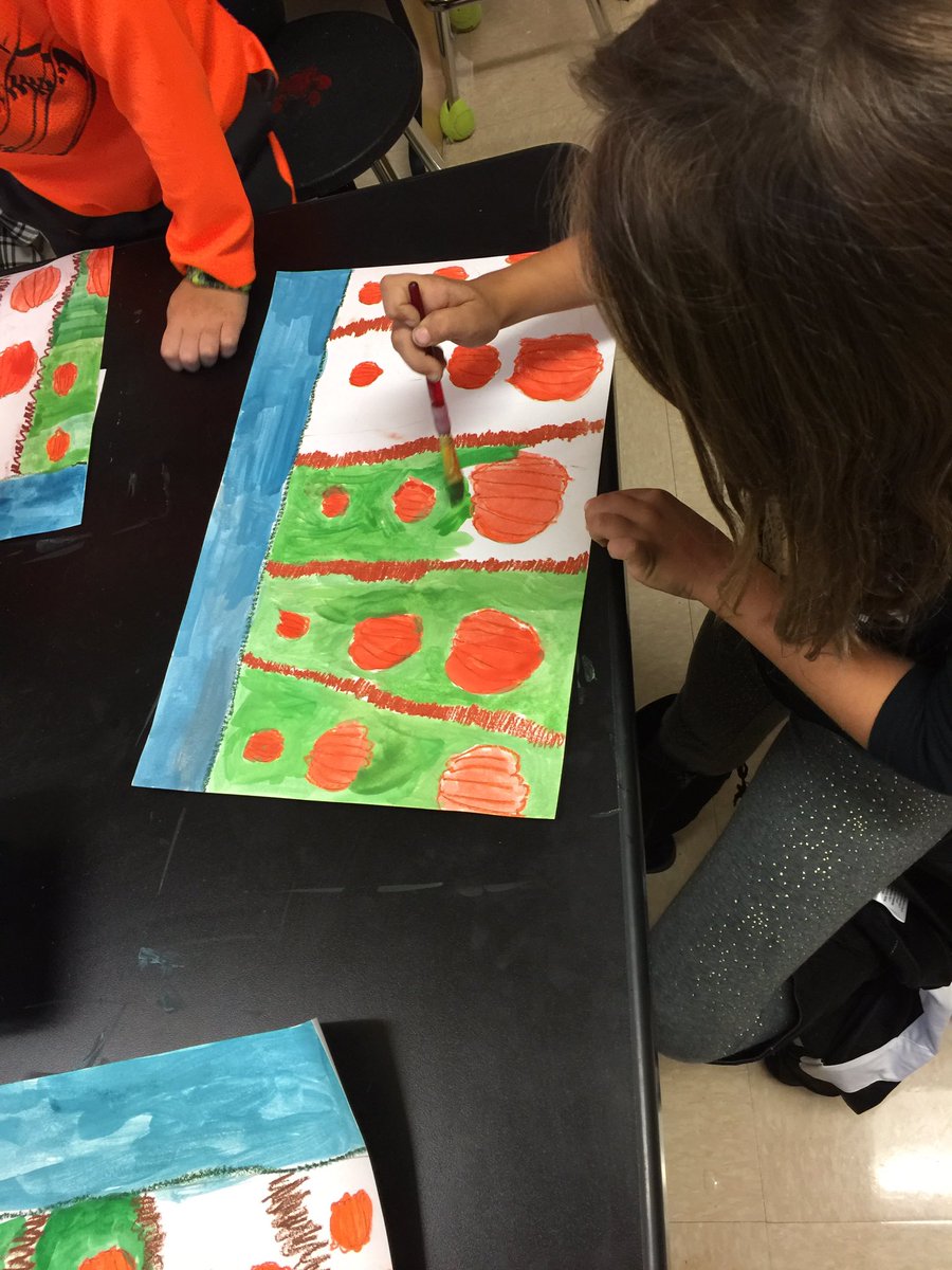 aadartteacher's tweet photo. 2nd grade Perspective Pumpkin Patches @BeckElem #pumpkinart #pumpkinpatch #fallartforkids https://t.co/ewzf6l188J