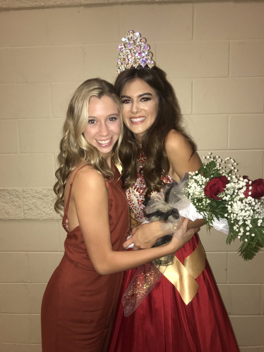 My bestie made the dance program at bama!!! I can't wait to be your roomie next year #tut ❤️🐘