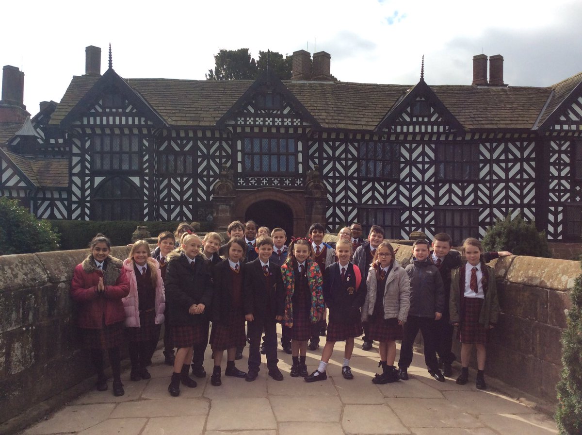 AnfieldRoadY5's tweet photo. We had a fantastic day at Speke Hall #Anfieldloveslearning #Provocation https://t.co/DTtBVJ6mZX