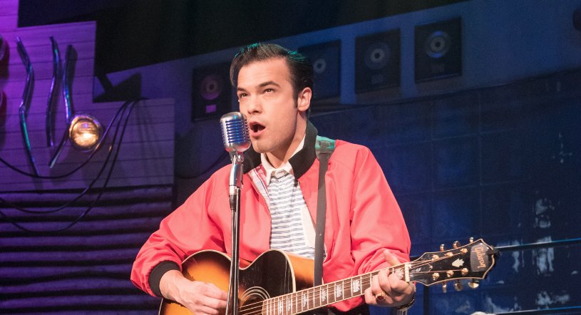 Check out this <a href="/pressenterprise/">The Press-Enterprise</a> interview on how <a href="/DowntownDurston/">Daniel Durston</a> became Elvis Presley in #MillionDollarQuartet Live pe.com/2017/09/27/how…