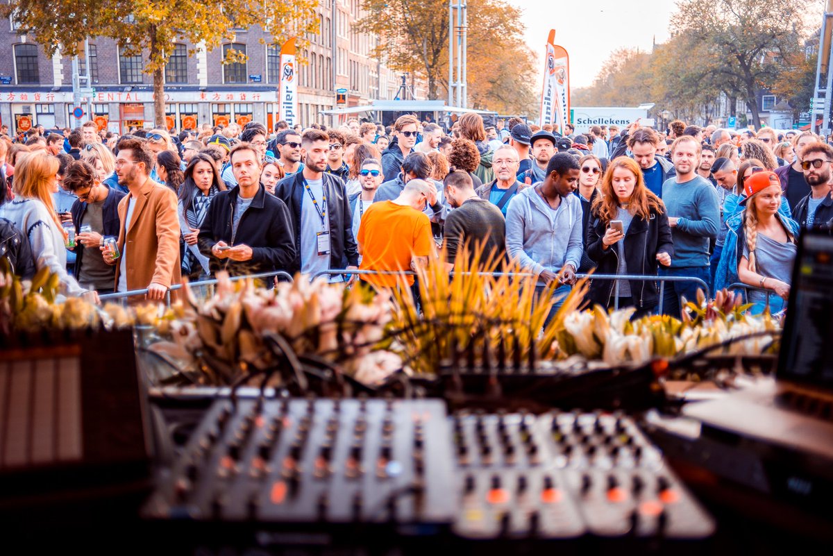 richiehawtin (@richiehawtin) on Twitter photo 10 mins to go! Our FREE #ADEPOPUP to officially launch <a href="/ADE_NL/">AmsterdamDanceEvent</a> is about to begin! See you all at Nieuwmarkt, 18h-20h! #ADE17 #FacebookLIVE 10 mins to go! Our FREE #ADEPOPUP to officially launch <a href="/ADE_NL/">AmsterdamDanceEvent</a> is about to begin! See you all at Nieuwmarkt, 18h-20h! #ADE17 #FacebookLIVE