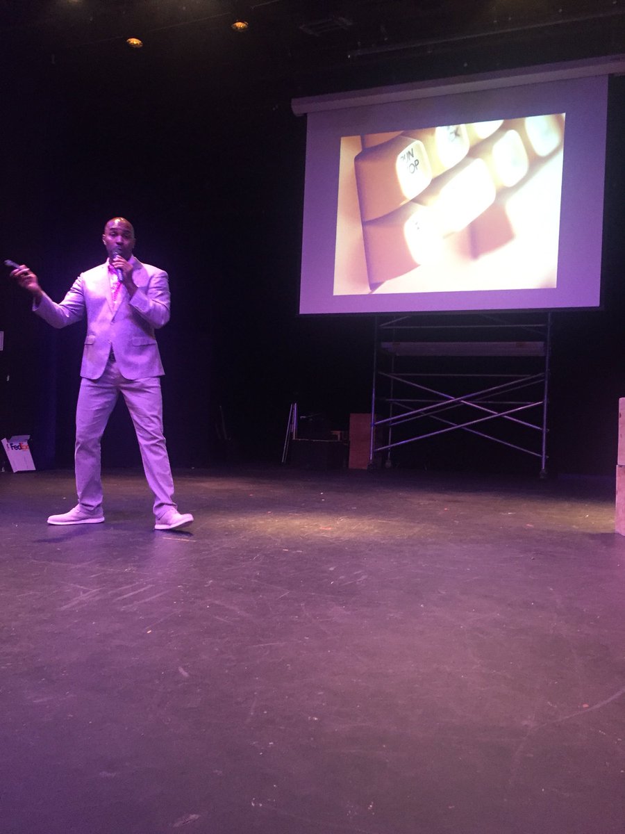21st_teacher's tweet photo. If today’s students are digital natives what are we going to call them in 2030? @k_shelton @gobhusd #bh1 #BevEdTech17 #i4coachBH https://t.co/kCe9WuhqrS