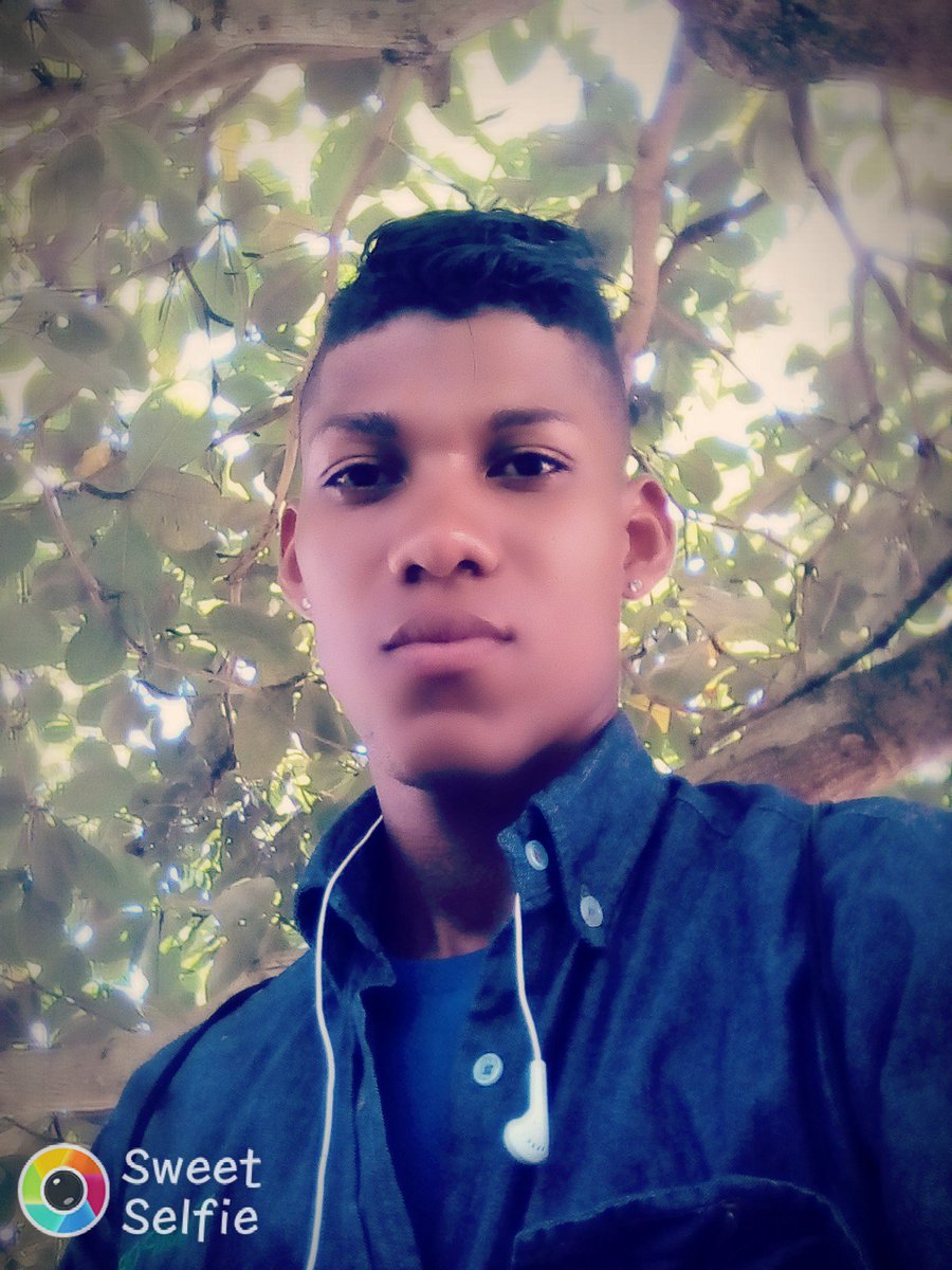DeiviJSanchez7's tweet photo. #RELAJ https://t.co/OQzVCG6sfU https://t.co/tzTj9qhNdj