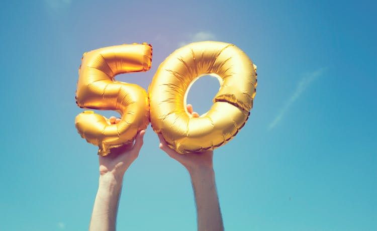 louisemarks79's tweet photo. ...follows on nicely from the @britbeautyblog article about how brands fail to engage with 40+ audiences #whatisage https://t.co/1ZwDboukXk https://t.co/Bs98E52Vqf