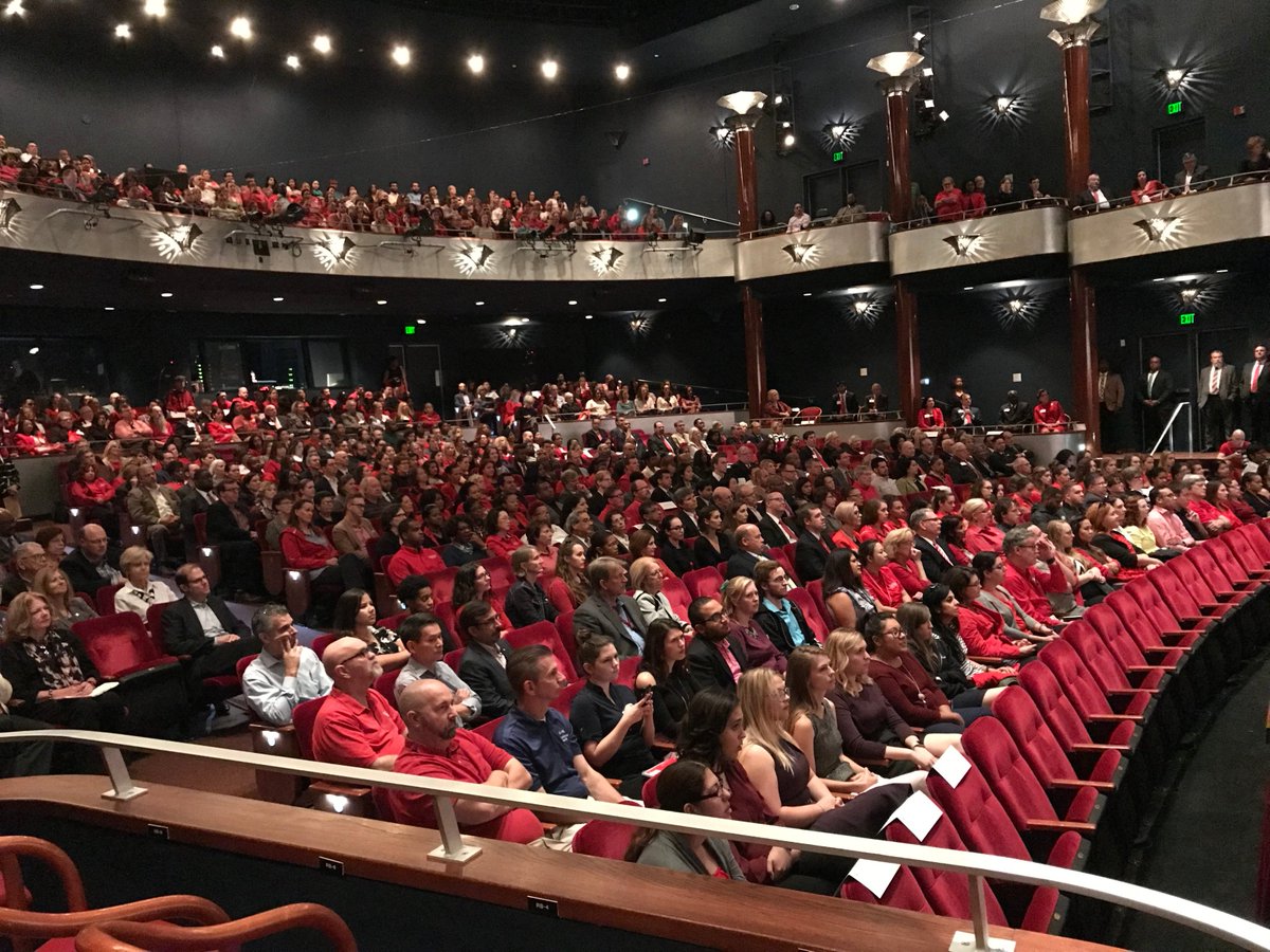UHouston's tweet photo. Together⦠we will launch the next great decade for the University of Houston #UHFallAddress https://t.co/d2Tmd2UFje
