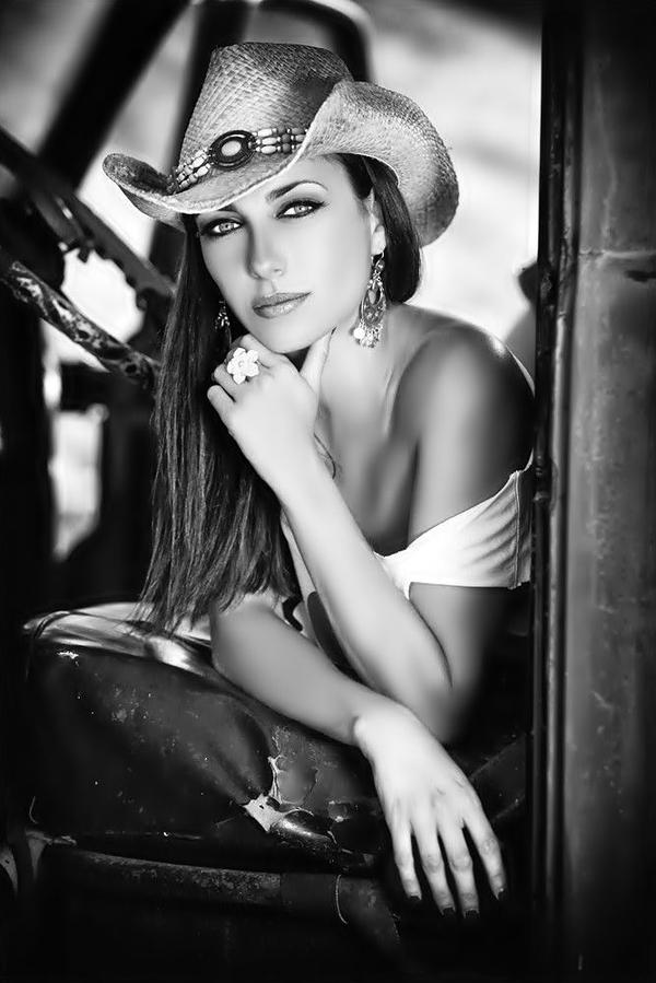 NathalieSacha's tweet photo. @annaben76 @LockettsPeter @RubyRed_Angel @RIXYART @rukiiaaa @RA_BestPictures @RockenRed_Angel @Ruby_Cuffs @BlueOasis_Angel @BeyondBorderlin @Dazzling_Diva_ @snowleopard56 @SSvetlavaM @junona2 @goodenough03 @KristinaPeto @ddryyttkk @Samanyolum68 🌹💋 https://t.co/g1K3nF0tVg