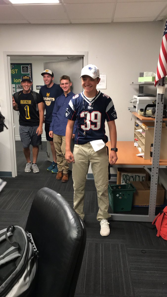 CoachDearborn's tweet photo. Best Coach Dearborn impersonation of the day 😂😂 #GetEmGoing https://t.co/Xvxy5cOacA