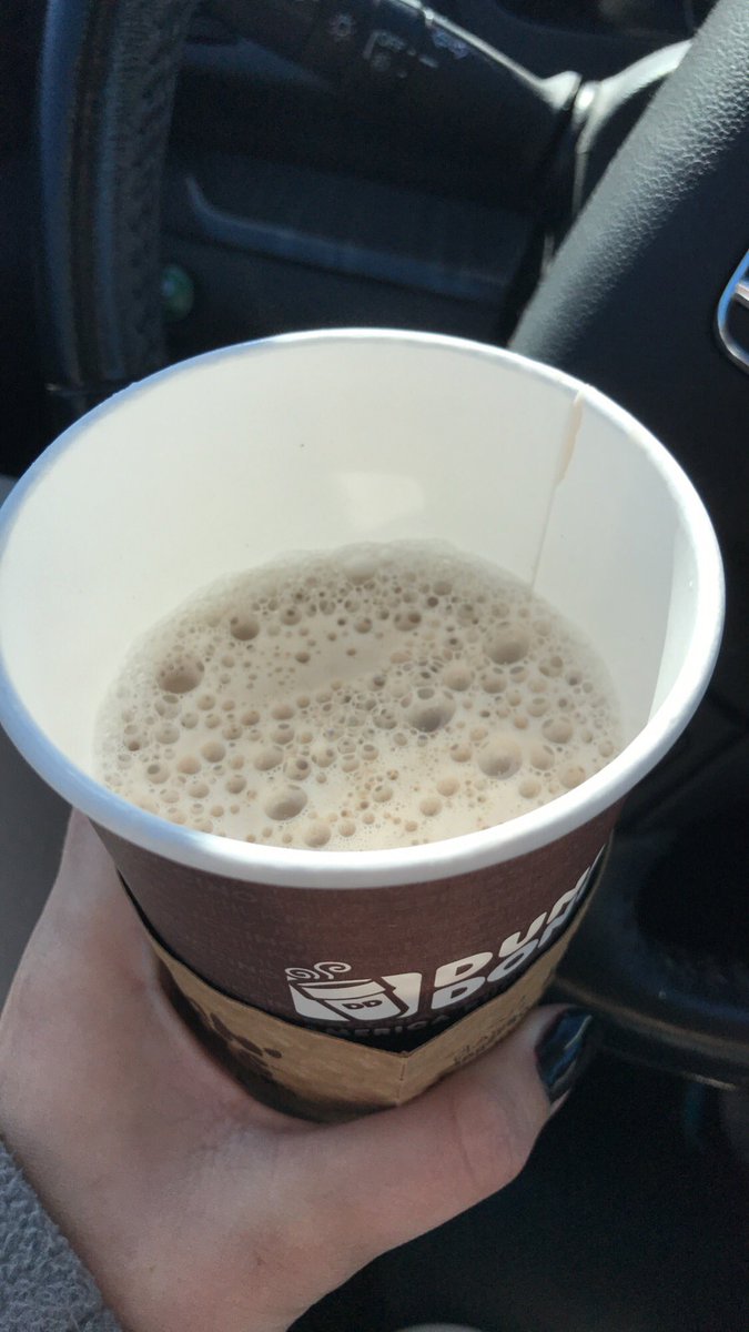 mariewvu's tweet photo. @DunkinDonuts why are vanilla chai’s not even close to being ever full #ripoff https://t.co/9PCXjyzeeK