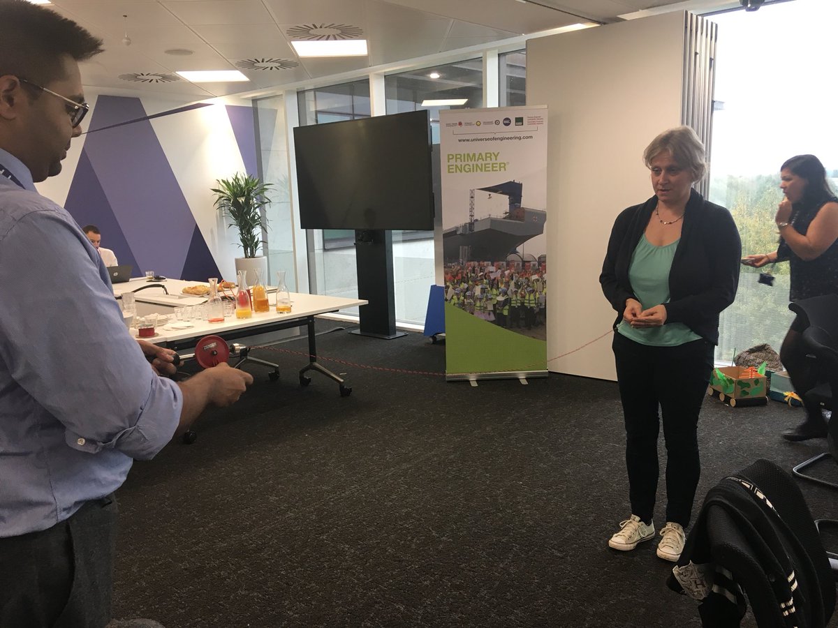 ThamesideSch's tweet photo. Mis Hagon and Miss Stevenson had a great day learning about engineering #alwayslearning #icttps #sciencetps @primaryengineer @thalesgroup https://t.co/fGUsPYok7a