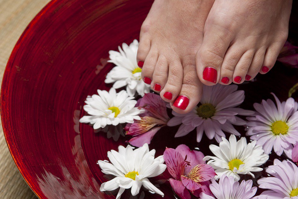 NicolesBodyWork's tweet photo. Revitalize your feet with a pedicure. 
#NicolesBodyWork #RedDeer #NailSalon #WaxingService https://t.co/krchVGWsQ9
