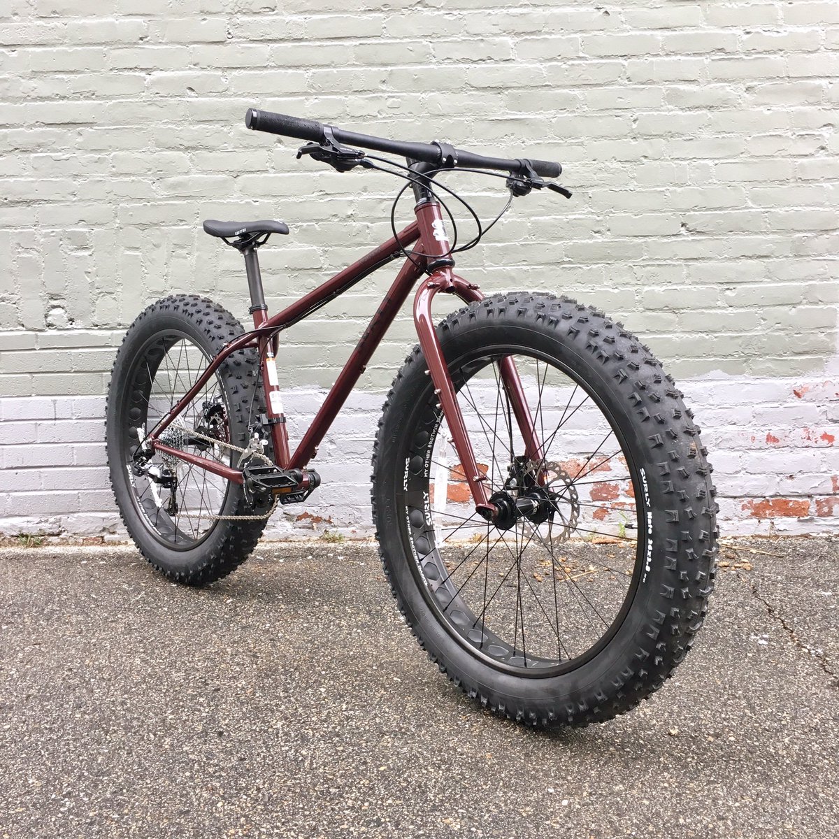 dashbicycle's tweet photo. Even custom bike snobs love Surly. Come see why this Saturday, 11-7, at our new location on Broadway. https://t.co/Sk1UAIjNbB https://t.co/K4sdYlrJ7m