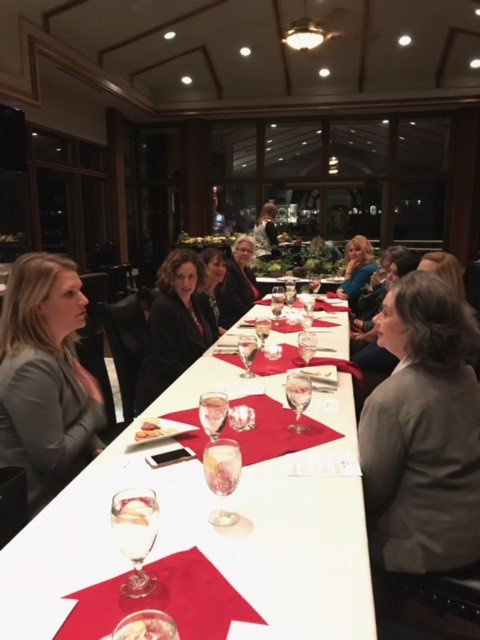 AHAMissouri's tweet photo. Last night Circle of Red kicked off their meetings w/ evening of fun & fellowship! Thx Flowerama, @Highland1989 & @HuschBlackwell #GoRedSGF https://t.co/3K2VUoHAJQ