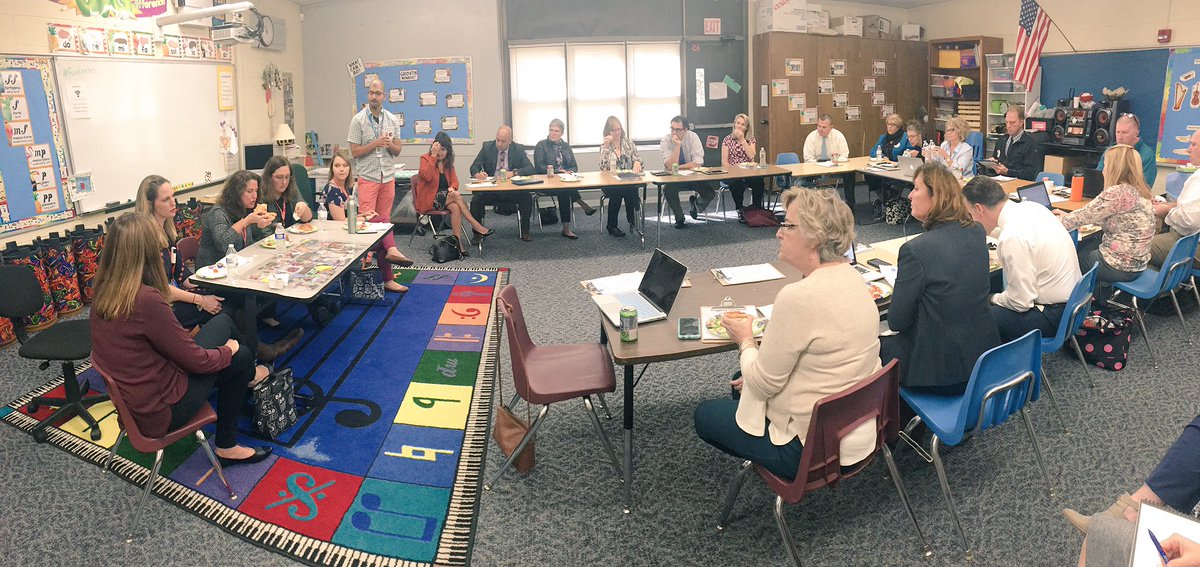 ThroughlineLrng's tweet photo. #FuseRI Leader teacher panel in Lincoln, "first time in 35 years that I've taught this way &amp; I love it! I can do on the spot intervention!" https://t.co/a7EEPGUgU9
