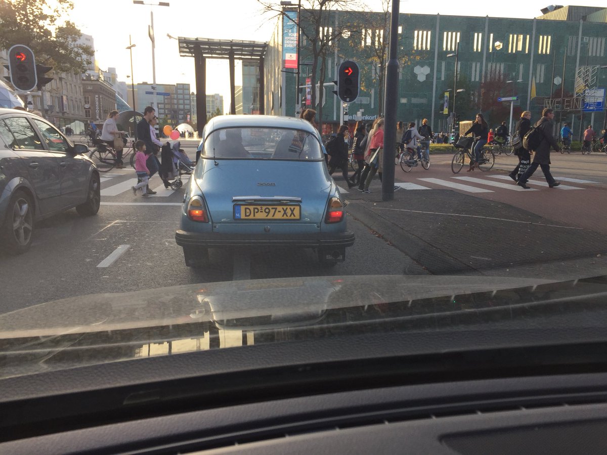 Mooi Saabie 96 in ehv. Jubileum editie ? #saab96
