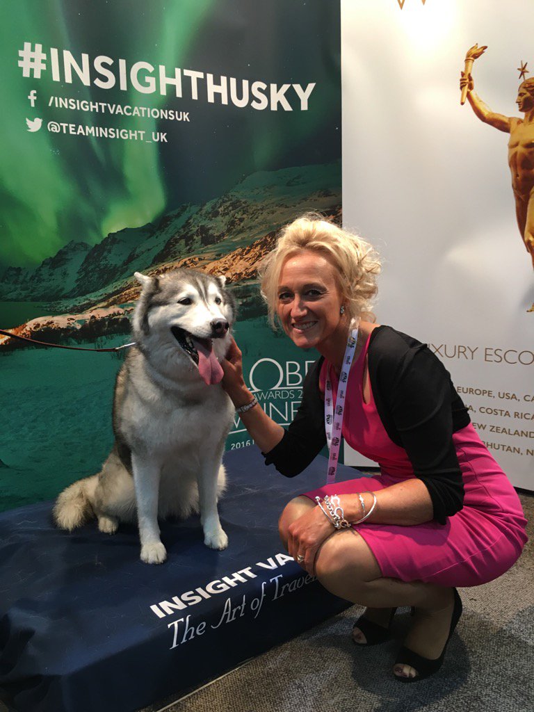Lucy_Huxley's tweet photo. Not to be out-done by @StuParish & @SeanWebster_TWG, I had a cuddle with #insighthusky too! #Atas_travel https://t.co/5lGFmDNssw