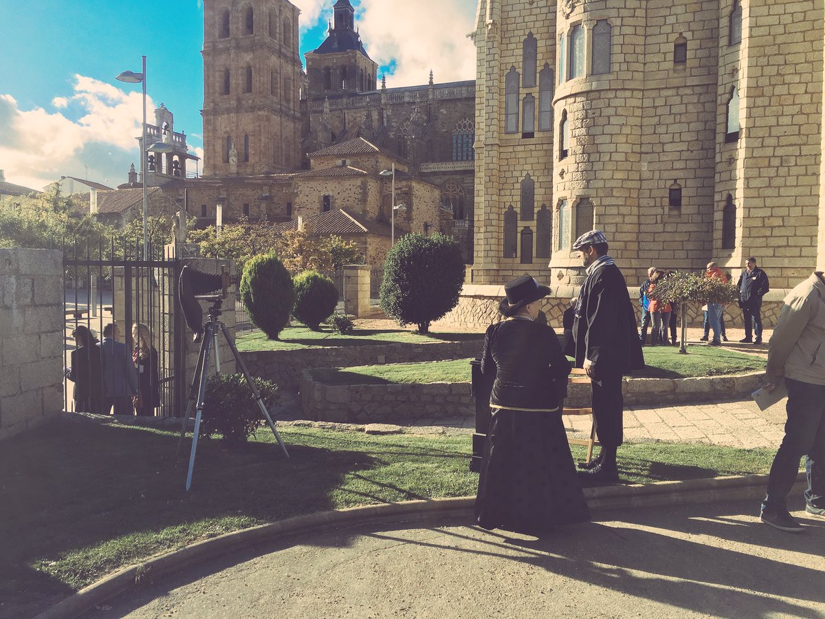 thesofya__'s tweet photo. Inaugural act of 3rd Gaudi World Congresses is happening right now at the Episcopal Castle of Gaudi in Astorga @GaudiBCN https://t.co/gVOf42jgg6