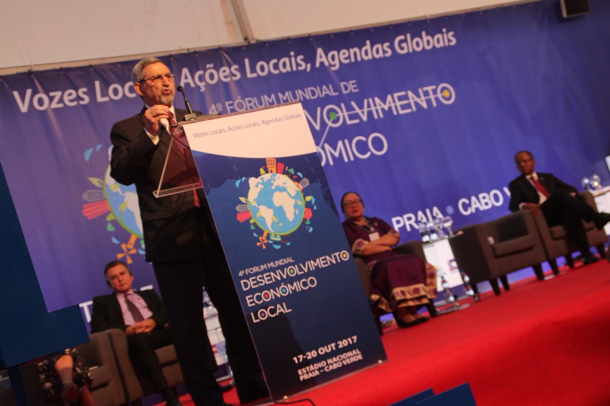 AgendaCv's tweet photo. FÓRUM MUNDIAL DE DESENVOLVIMENTO LOCAL @WorldLEDForum na Cidade da Praia #WorldLEDForum #development #capeverde #economicdevelopment https://t.co/Q4wPtLocnU