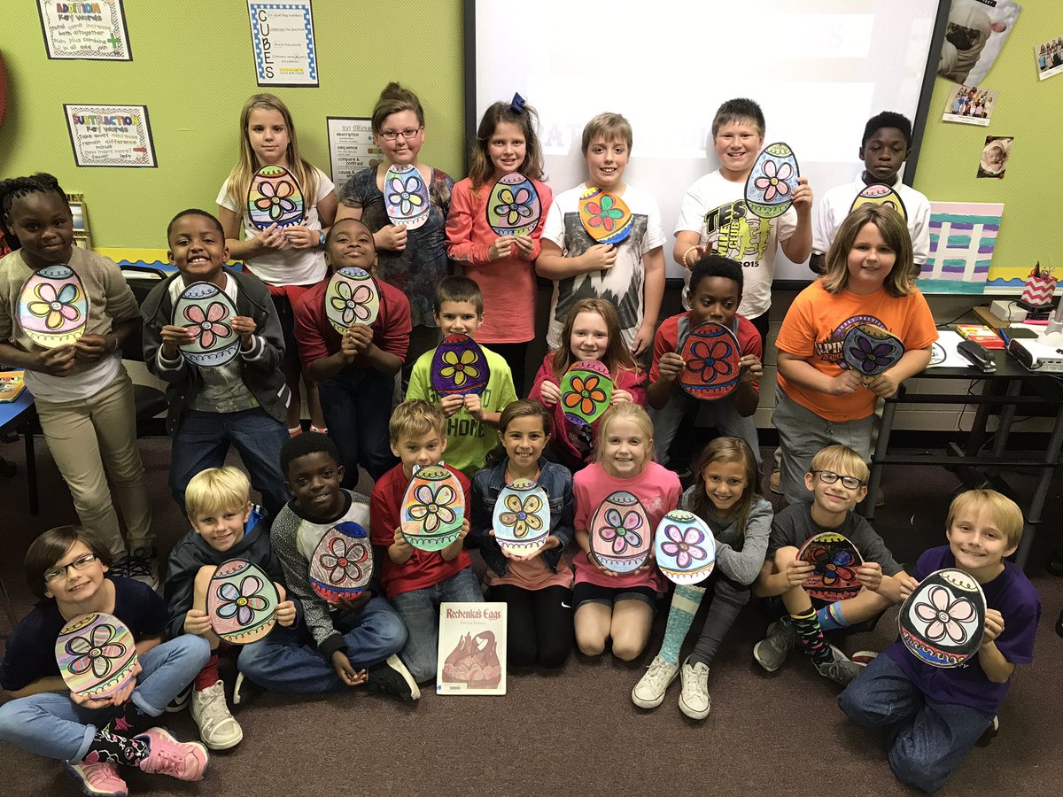 marysol_hoffman's tweet photo. Exploring themes in reading with "Rechenka's Eggs" by Patricia Polacco #dyslexiaawarenessmonth https://t.co/Gc1Ro1p6W8