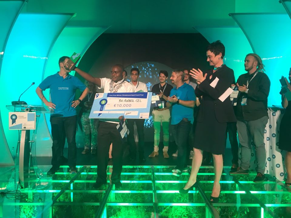 ClimateLaunch's tweet photo. First prize of the Grand Final goes to Bio Alkanol Gel from Kenya @CLP17 https://t.co/59ktbM5uOK