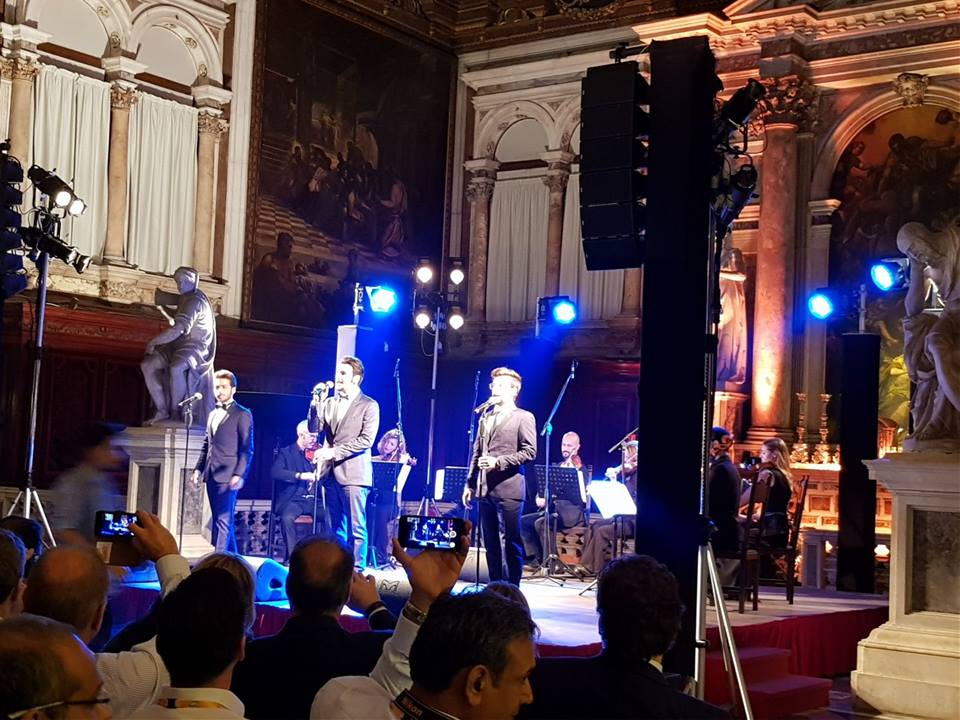 fdloto_iv's tweet photo. By ENDAR #ilvolo #eventoprivato #scuolagrandedisanrocco #16ott https://t.co/DENb00B4ok https://t.co/lANqpzQZPW
